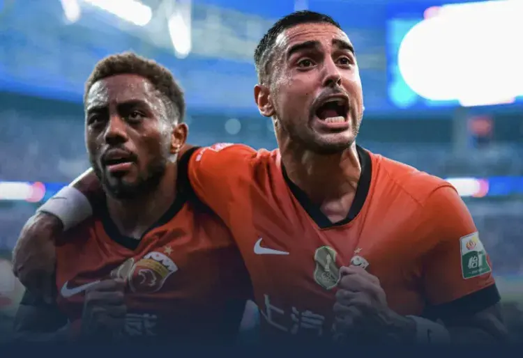 将球扑出 将球扑出