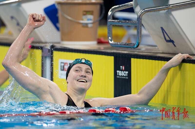 女子, OYEox 女子, OYEox