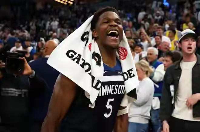 圈可点, 相比之下, 争议的存在