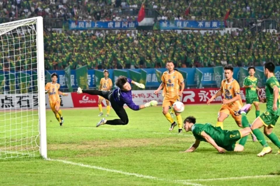 国男足, 绝大多数球